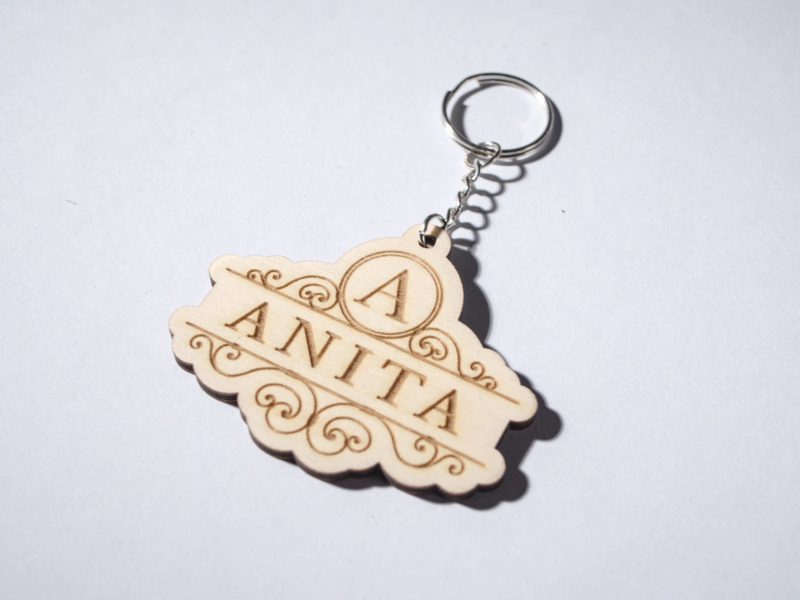 Personalisierter Holz-Schlüsselanhänger "Anita" – Bild 4